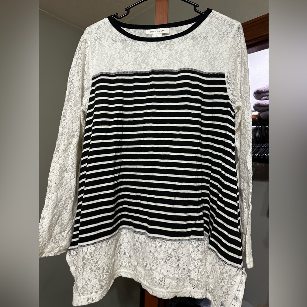 Long sleeve striped shirt with lace accents
